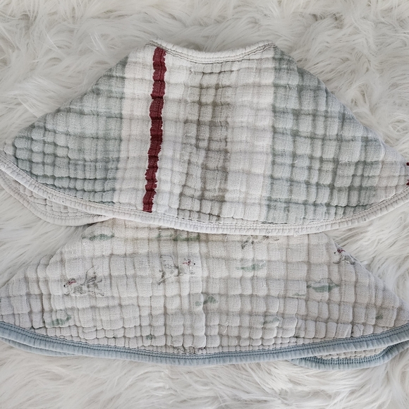 Bundle of Aden + Anais Cotton Muslim Burpy Bib, One Size - Picture 7 of 13